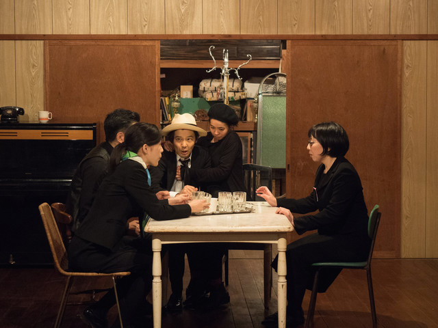 財団、江本純子vol.10＋Theater箱舟「あなたはわたしのシネマなの」より。（Photo:Hikari Mimura）