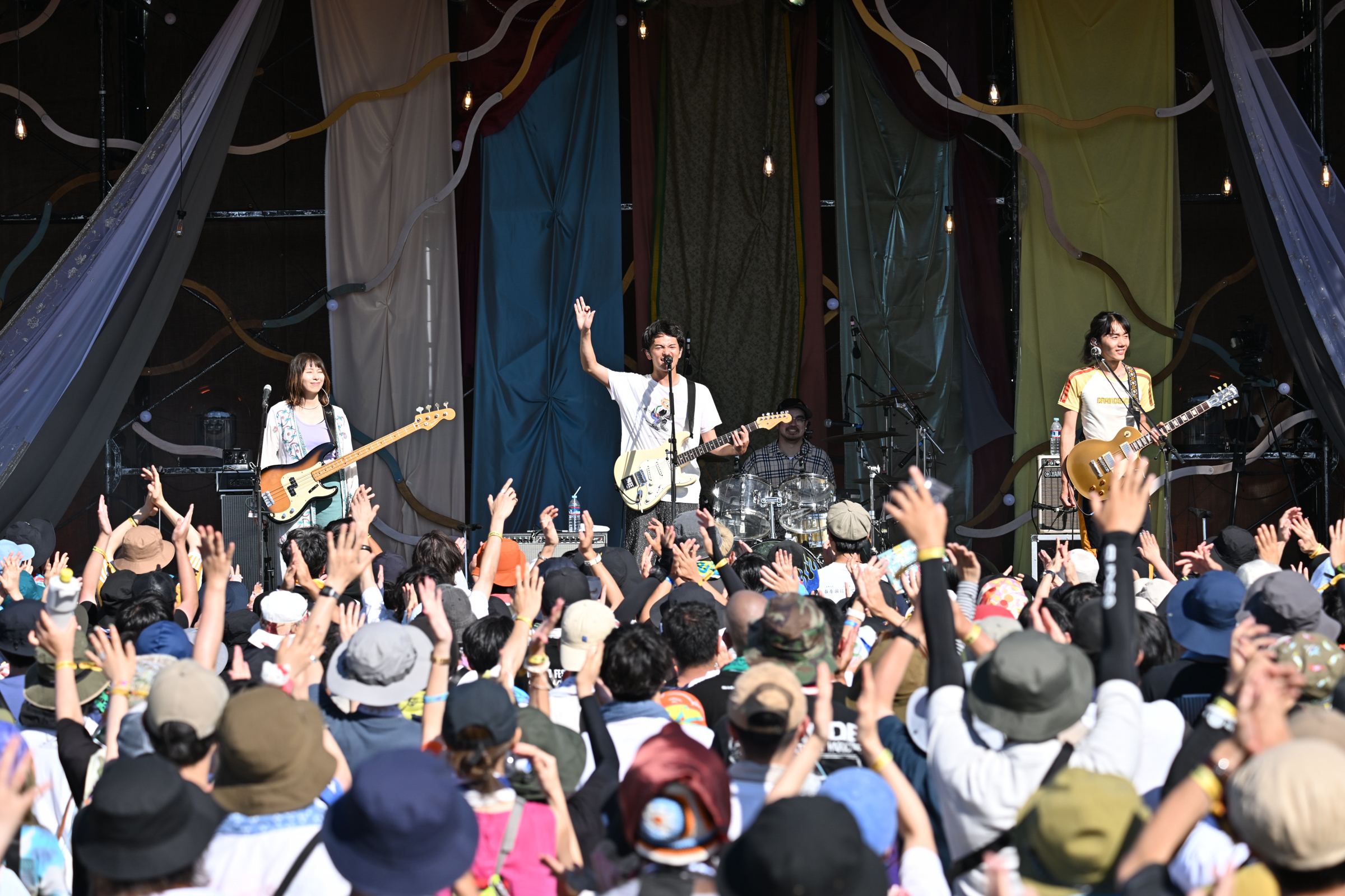 MONO NO AWARE ©️RISING SUN ROCK FESTIVAL（撮影＝山下聡一朗）