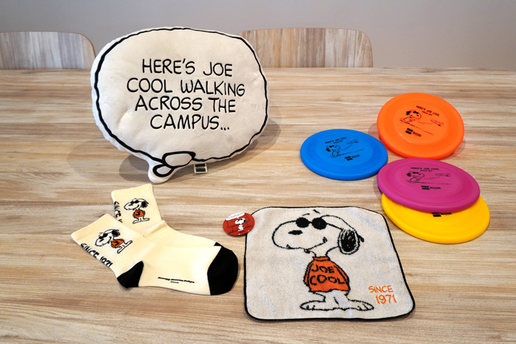 ジョー・クールのグッズ。どれも購入したくなる。 (C) Peanuts Worldwide LLC