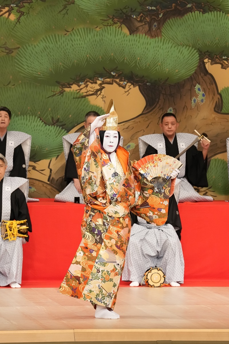 昼の部『船弁慶』静御前=市川團十郎 ／(C)松竹