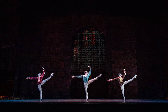 Ⓒ2019 ROH. Photograph by Helen Maybanks