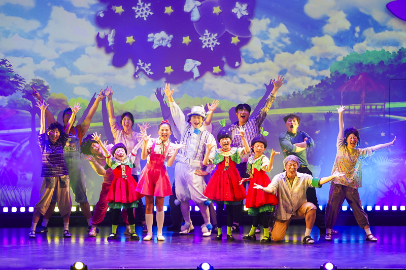 『すいかのプール』（撮影：友澤綾乃）