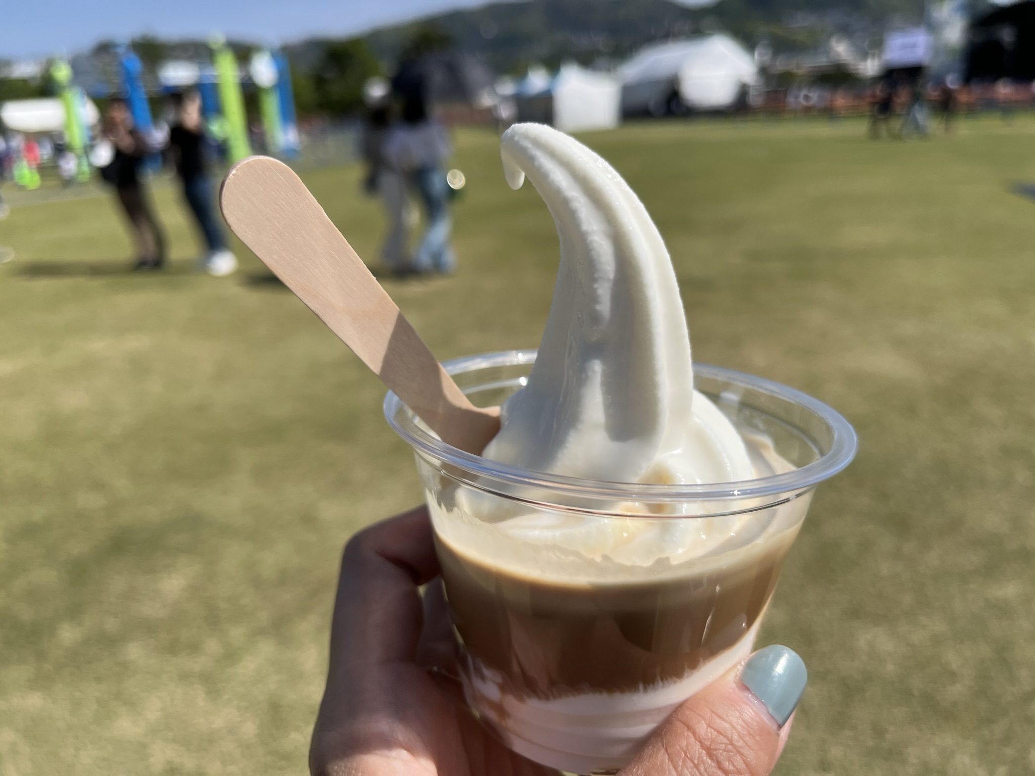 なかほら牧場（岩手・岩泉）のアフォガードソフトクリーム（700円）