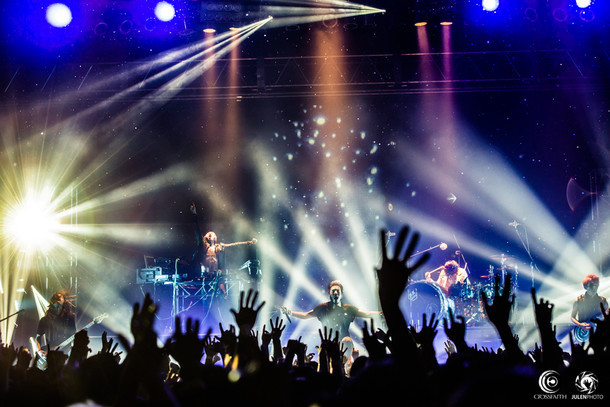 「Crossfaith Japan Tour 2015」東京・Zepp Tokyo公演の様子。