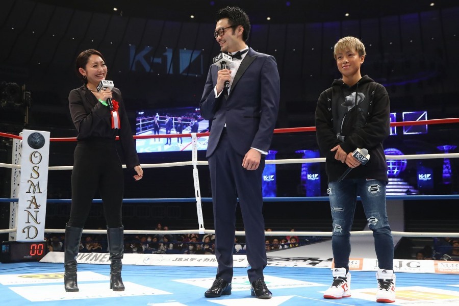 安藤美姫アンバサダー（左）とKANA（右）、『K-1 WORLD GP 2019 JAPAN ～よこはまつり～』にて