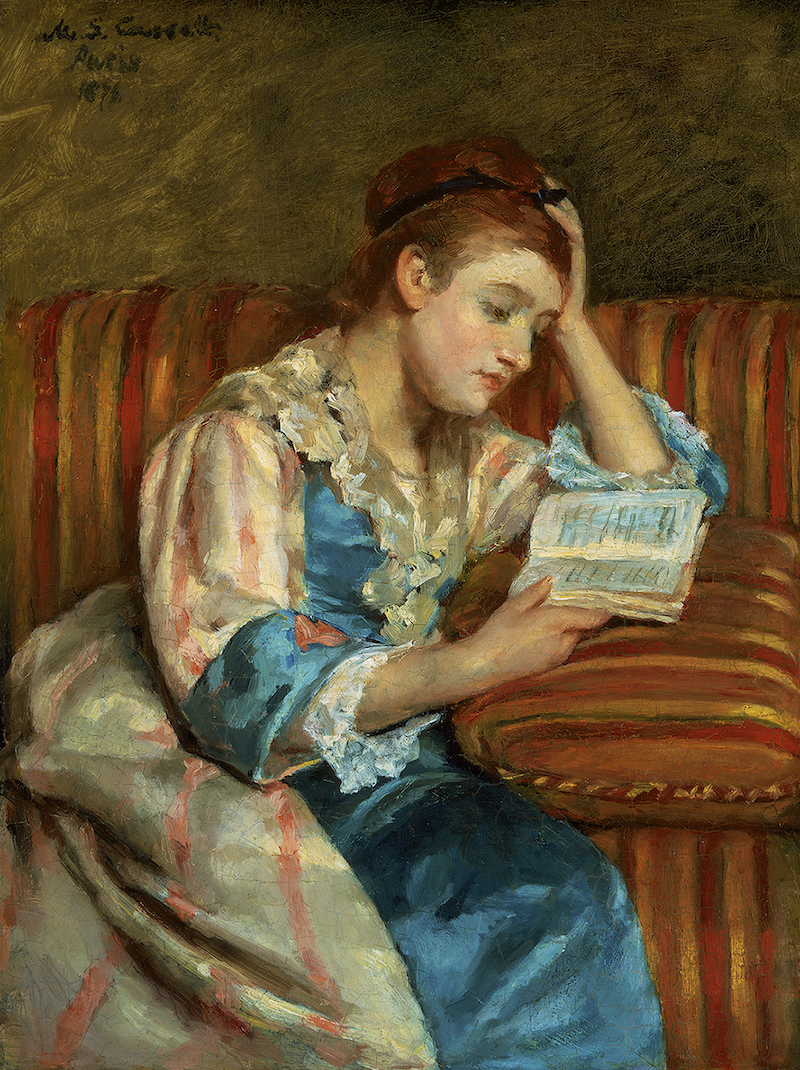メアリー・スティーヴンソン・カサット《縞模様のソファで読書するダフィー夫人》1876年