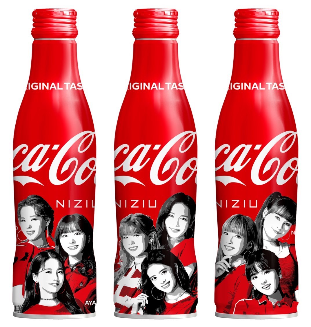 「コカ・コーラ」スリムボトル NiziUデザイン