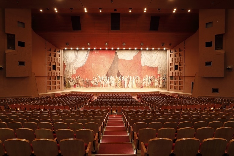 音響に定評のある神戸文化ホール 大ホール