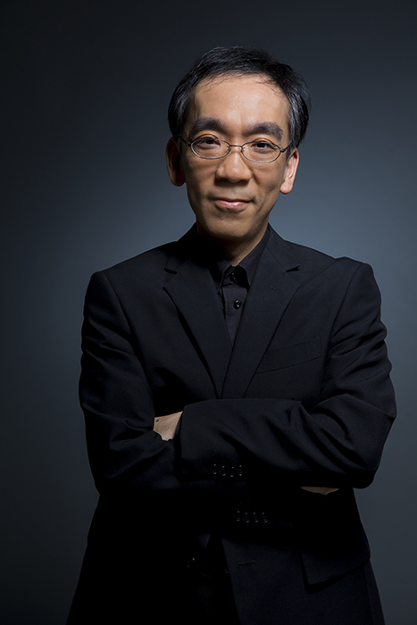 作曲家の新垣隆。NBAバレエ団とのタッグは『死と乙女』に次いで2作目