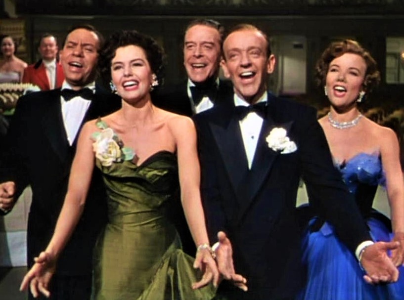 「バンド・ワゴン」（1953年）のラストで、〈ザッツ・エンタテインメント！〉を歌うキャスト