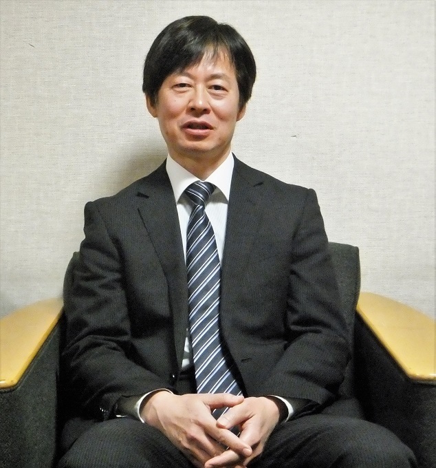 プレトーク・サロンでお馴染みの事務局次長 福山修に訊いてみた (c) Isojima