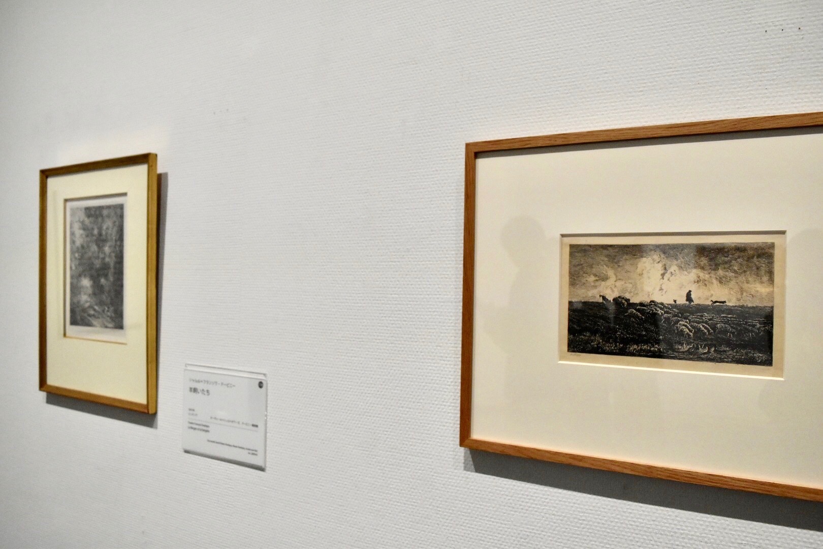 右：シャルル＝フランソワ・ドービニー　《にわか雨》　1851年　ドービニー美術館蔵