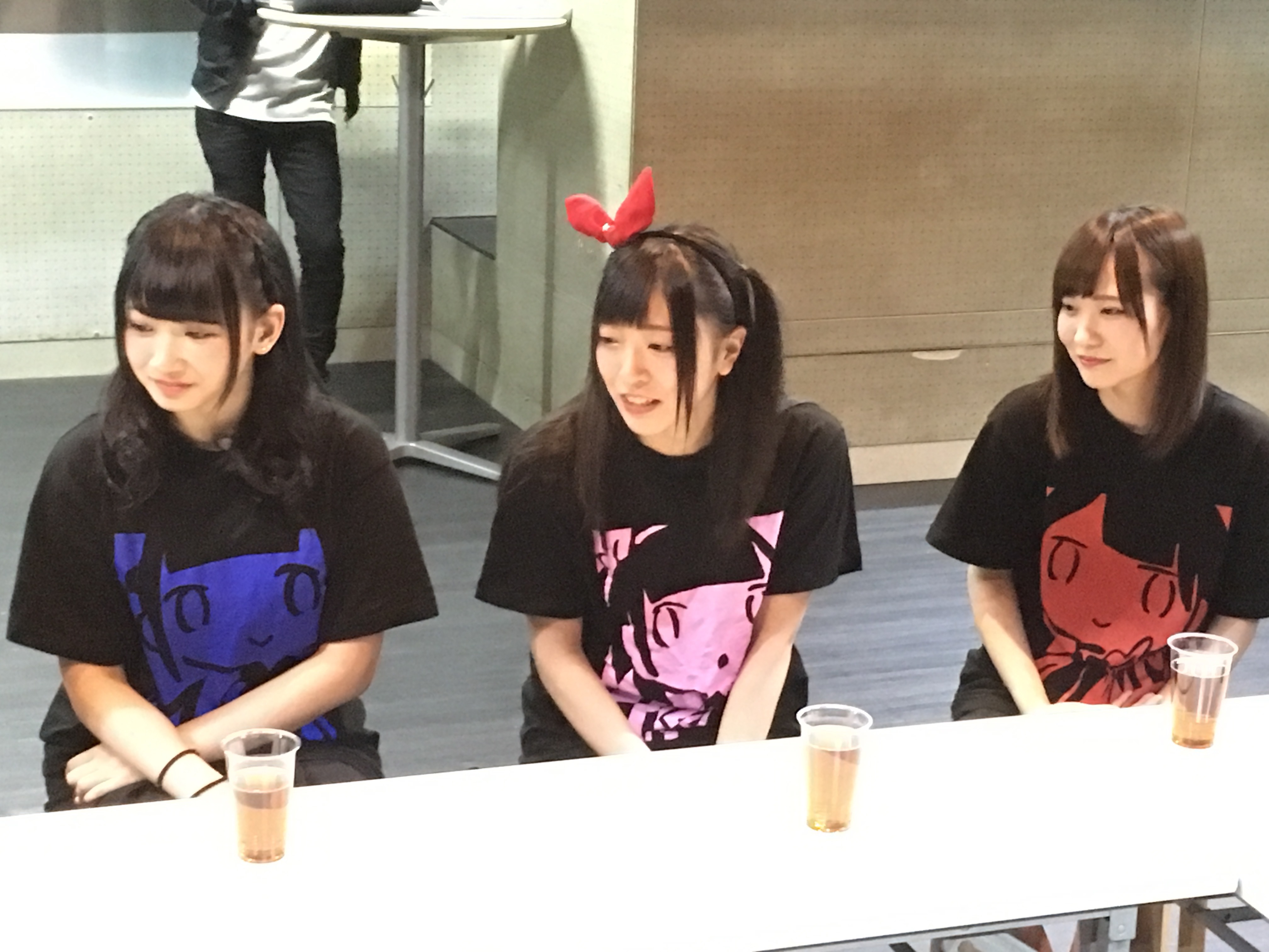 川原亜美、矢野美優、小泉明音