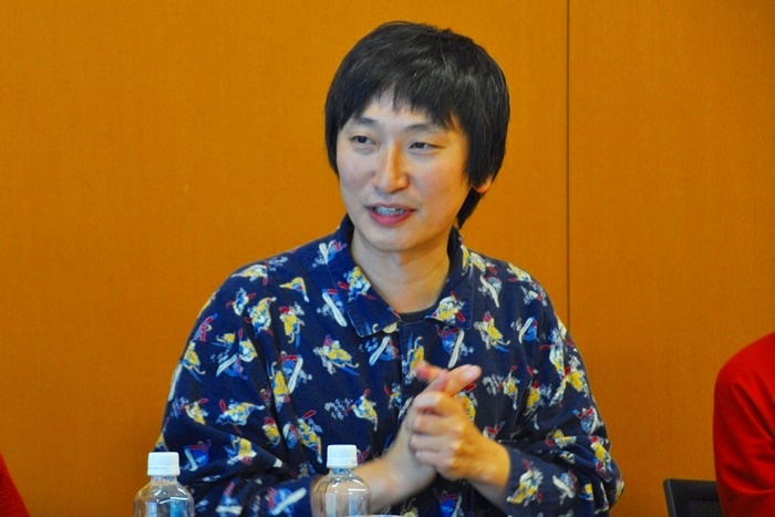 「FUKAIPRODUCE羽衣」の糸井幸之介は、上演台本・演出・音楽を担当。