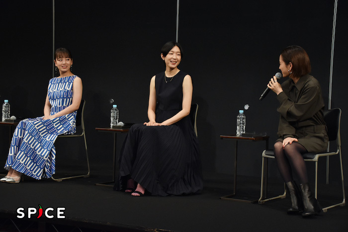 前田敦子、江口のりこ、伊原六花（右から）