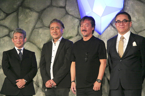 （左から）橋本真司、天野喜孝、坂口博信、松田洋祐