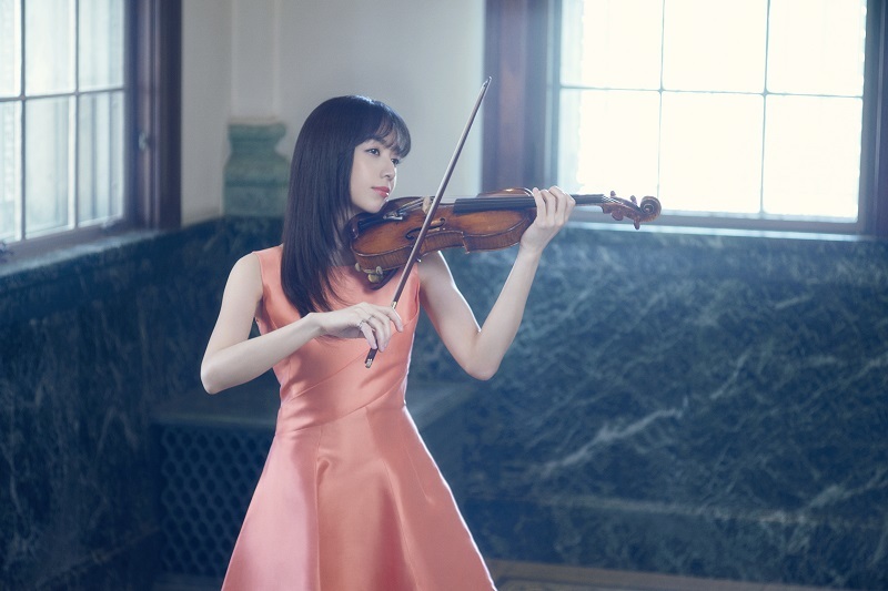 宮本笑里 photo：太田好治
