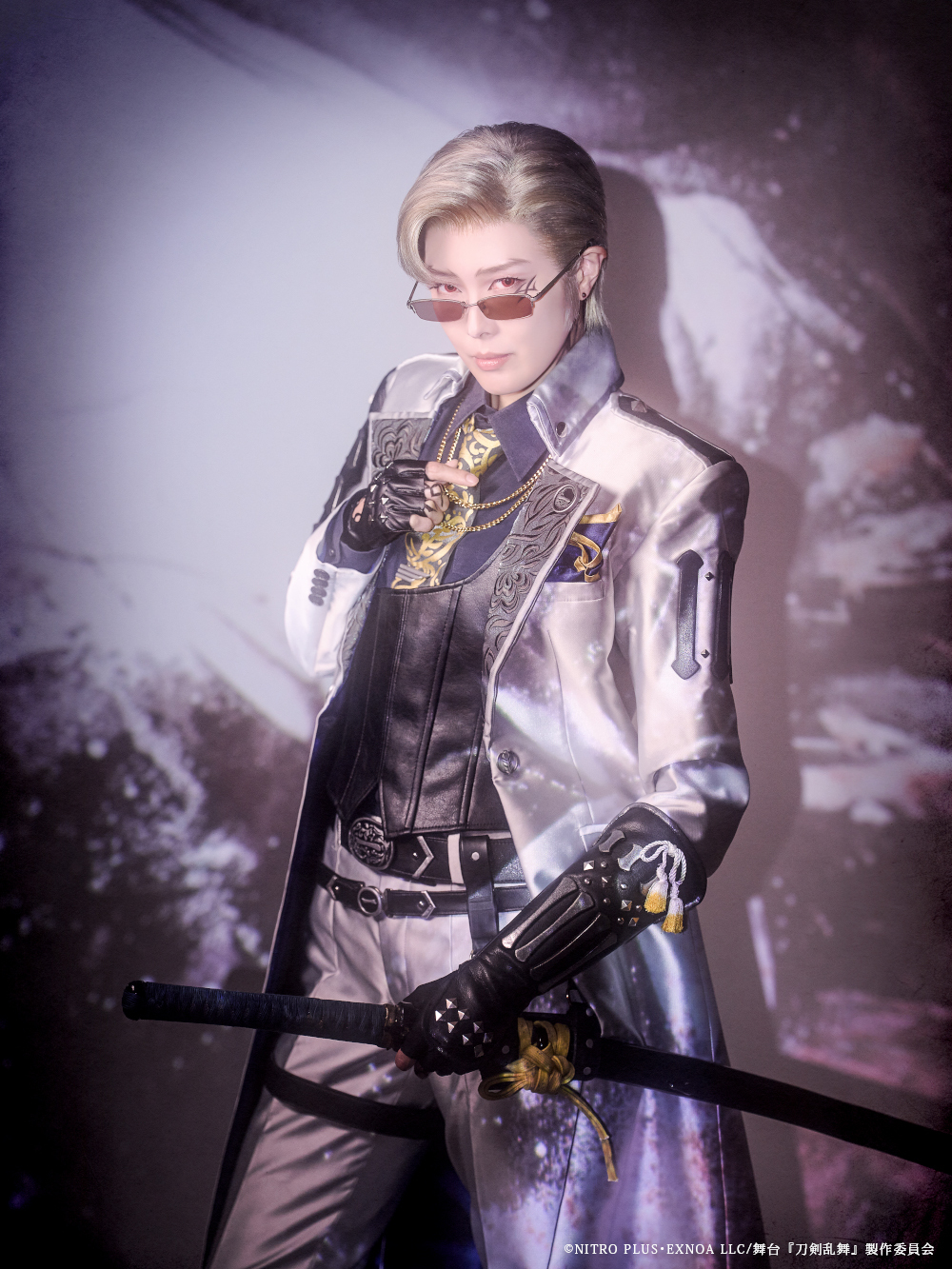 山鳥毛役：麻央侑希 　　　　　    (C)NITRO PLUS･EXNOA LLC/舞台『刀剣乱舞』製作委員会