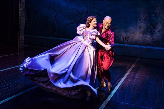 『The King and I 王様と私』 ロンドン公演 　© Matthew Murphy