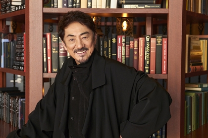 「ダンブルドアは本当に複雑な役」～舞台『ハリー・ポッターと呪いの子』で3役を演じる市村正親にインタビュー