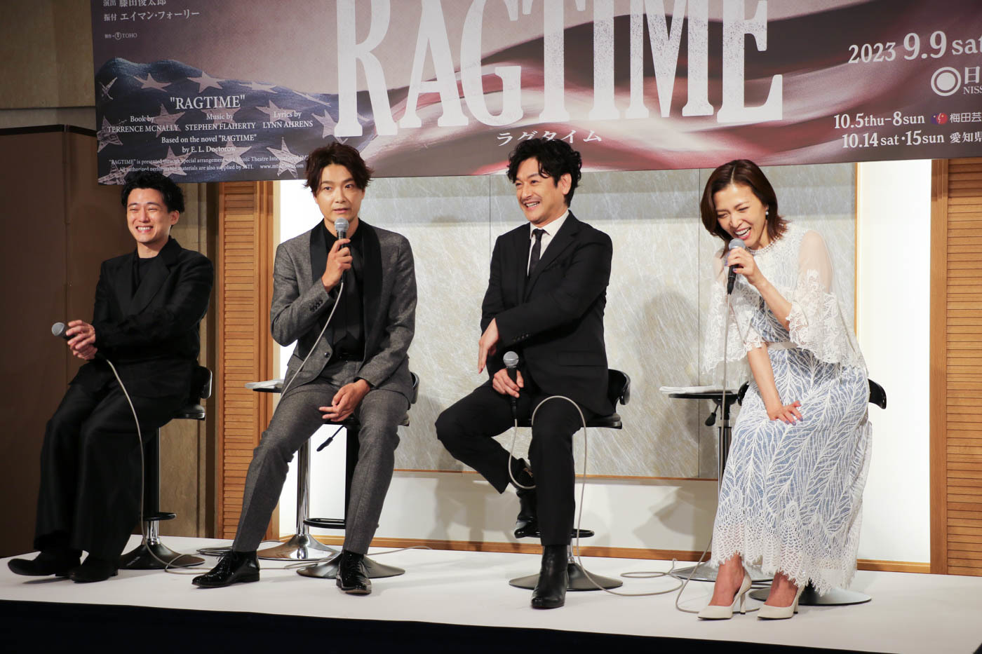 （左から）藤田俊太郎、井上芳雄、石丸幹二、安蘭けい