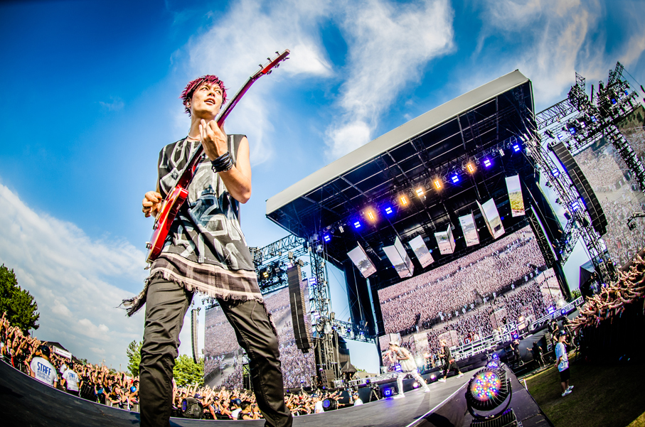 ONE OK ROCK 撮影＝KAZUSHI HAMANO