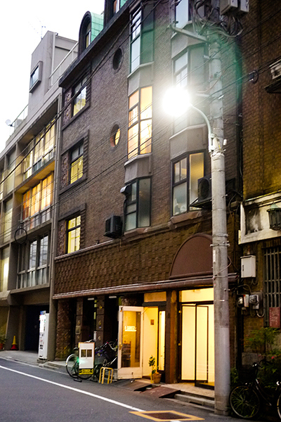銀座九劇アカデミアの外観 （撮影：塚田史香）