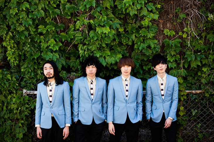 THE BAWDIES