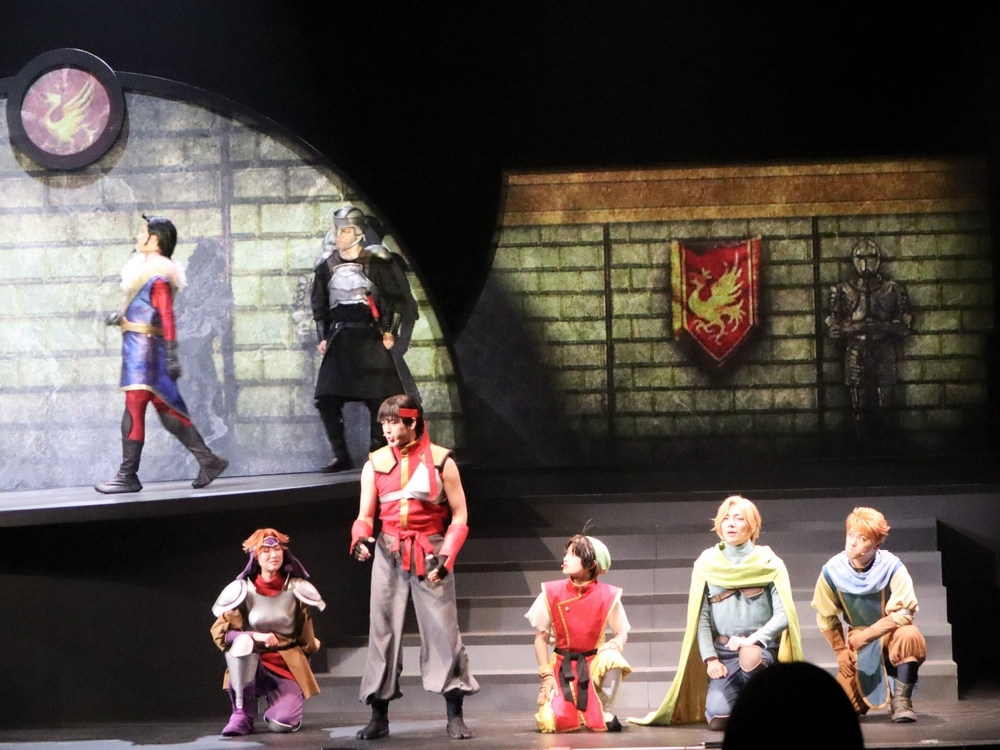 舞台『幻想水滸伝-門の紋章戦争篇-』舞台写真