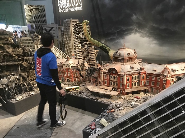 実際のミニチュアの中で写真を取ることも出来た