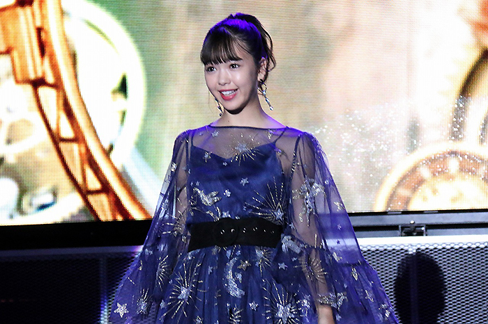 藤田ニコル
