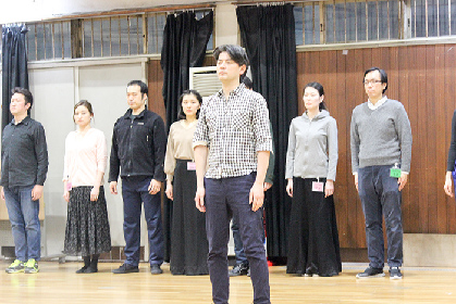 いよいよ上演迫る！　東京二期会、宮本亜門の新演出・オペラ『金閣寺』リハーサル