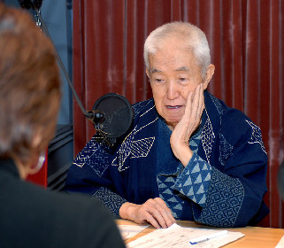 永六輔が肺炎のため逝去、明日「徹子の部屋」で追悼番組