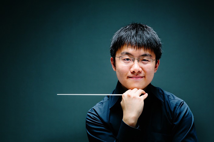 今年の大阪交響楽団「感動の第九」を指揮するのは、正指揮者 太田弦 (C)ai ueda