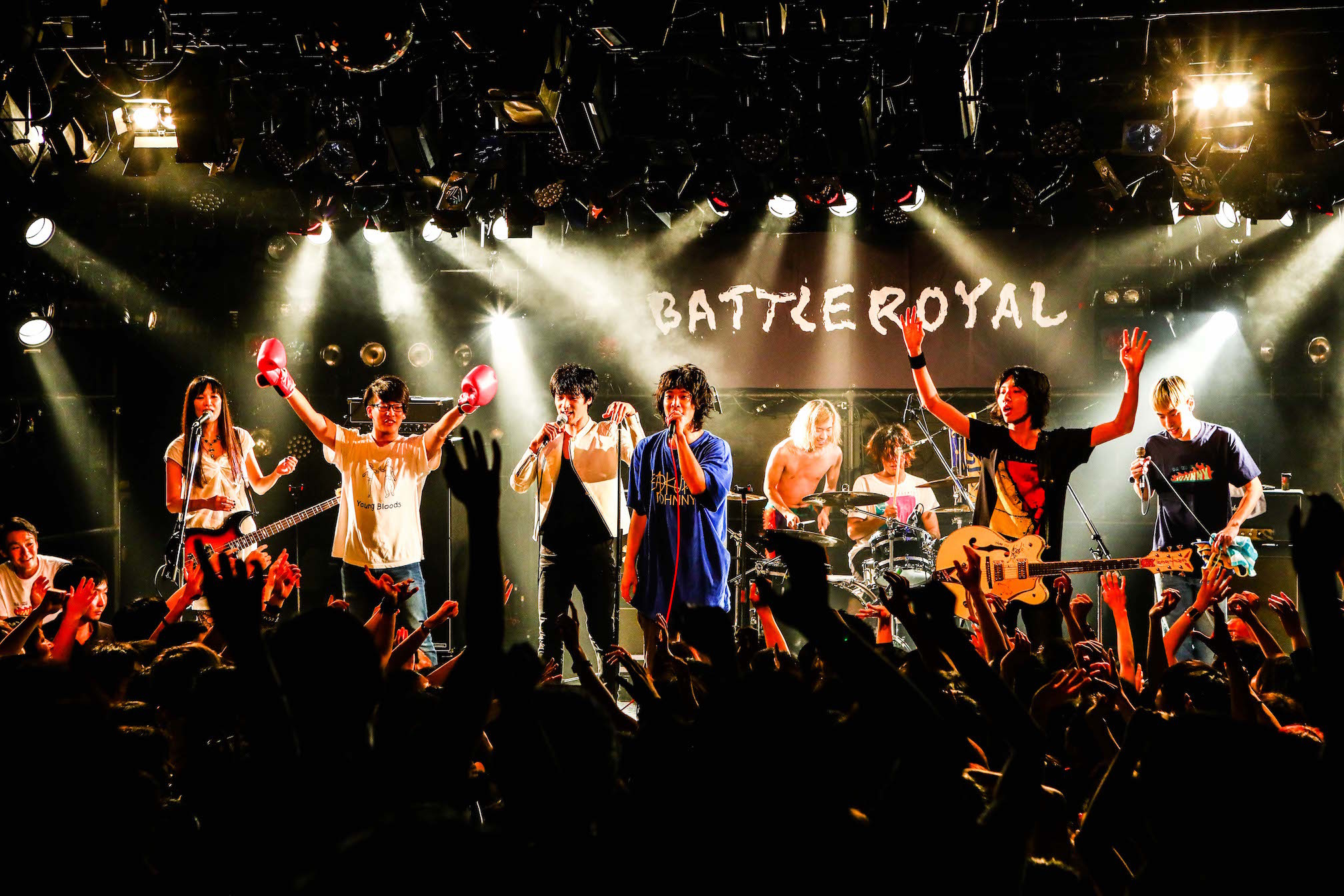 『BATTLE ROYAL』a flood of circle VS 爆弾ジョニー Photo by 渡邉一生（SLOT PHOTOGRAPHIC）