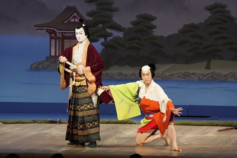 第一部『男達ばやり』（左より）三浦小次郎=中村隼人、朝日奈三郎兵衛=坂東巳之助 ／(C)松竹