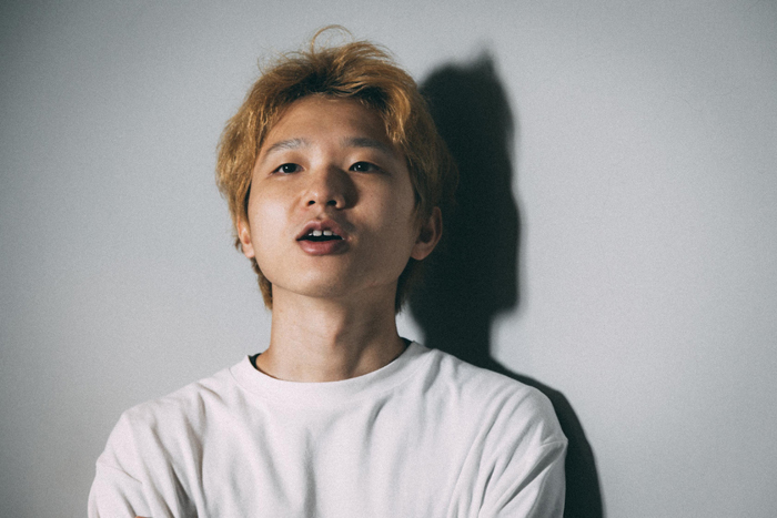 加藤拓也  （撮影：寺坂ジョニー）
