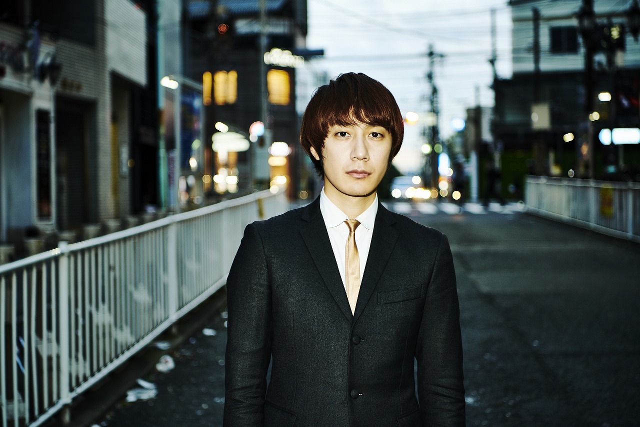 THE BAWDIES／ROY(Ryo Watanabe):Vo,B 撮影＝大橋祐希