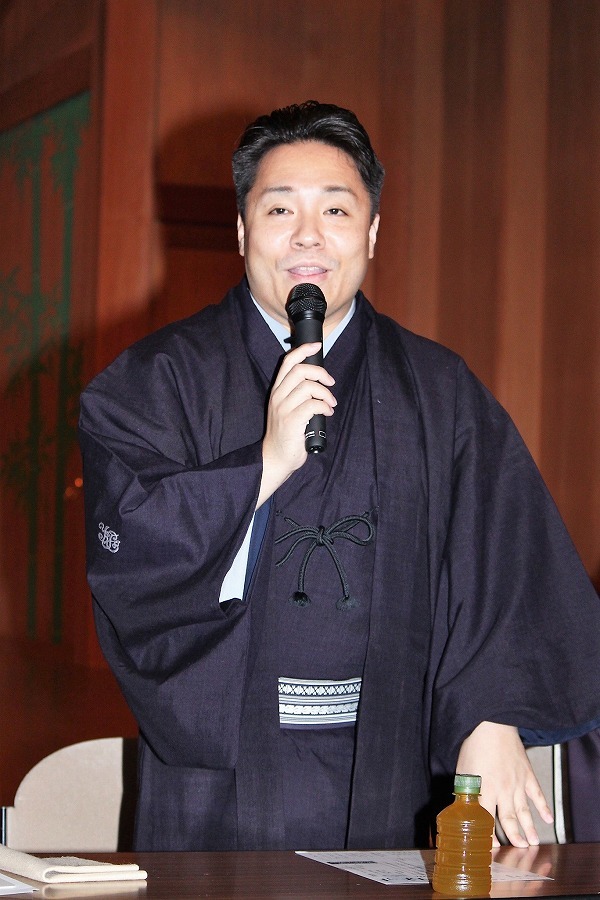 藤間勘十郎