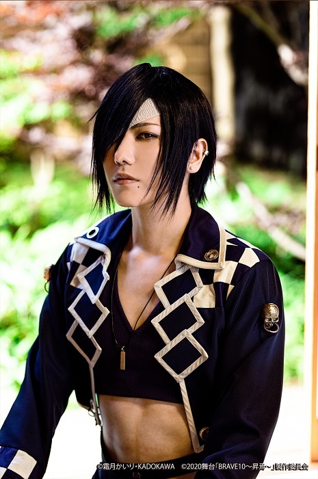 海野六郎役：宮城紘大 （C）霜⽉かいり・KADOKAWA （C）2020 舞台「BRAVE10〜昇焉〜」製作委員会