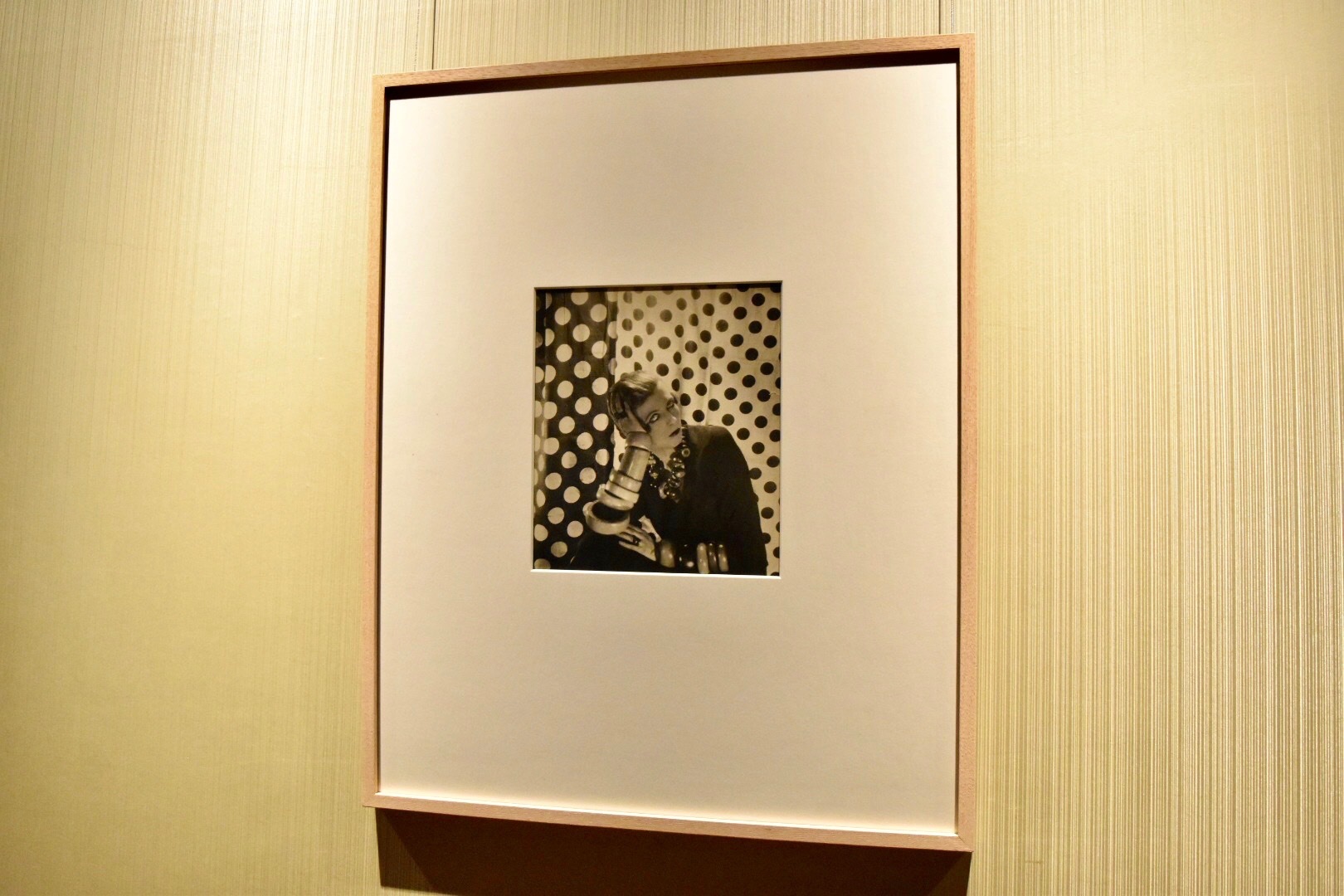 《ナンシー・キュナード》　セシル・ビートン　1924年　神戸ファッション美術館蔵