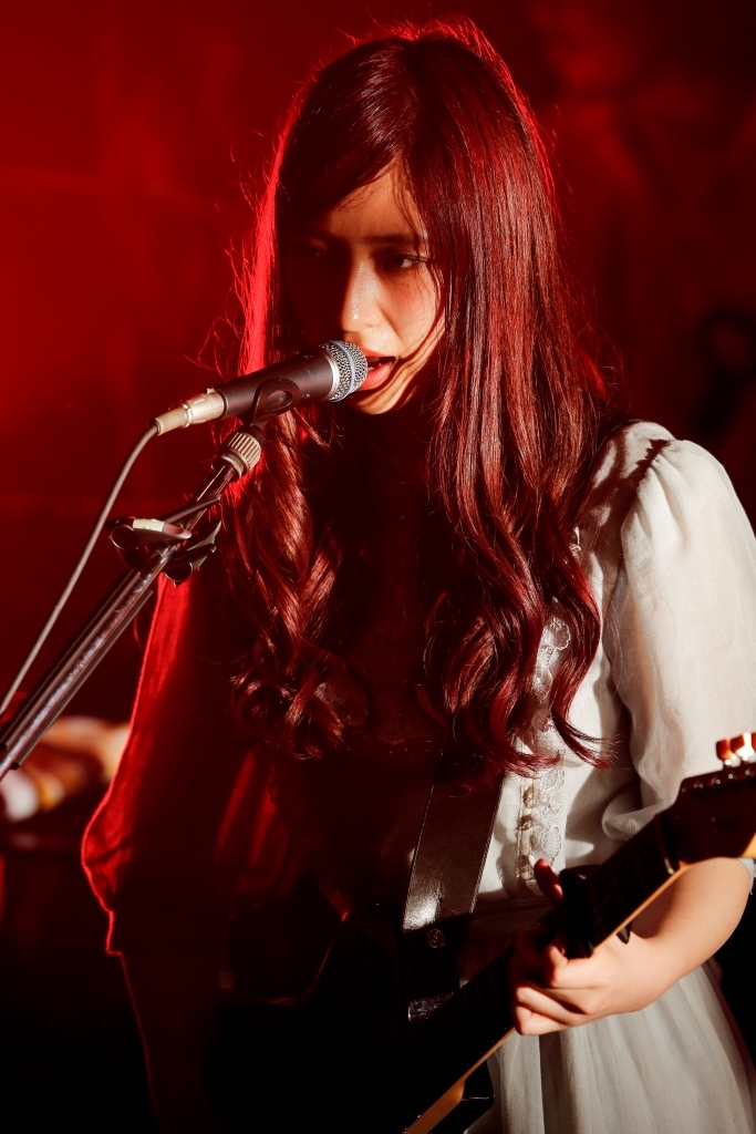 GLIM SPANKY　Photo by KAMIIISAKA HAJIME