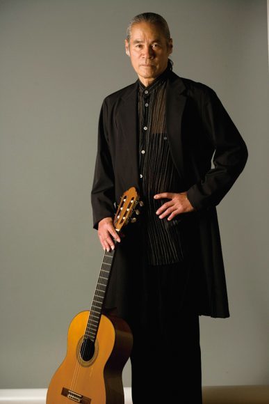 荘村清志（ギター）　©得能通弘 CHROME