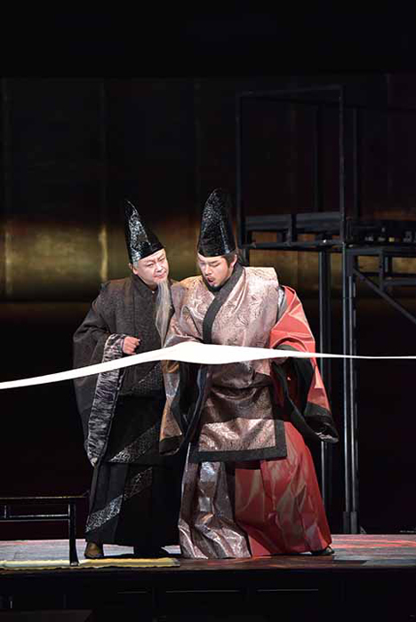 新国立劇場オペラ《紫苑物語》ゲネプロより（撮影：寺司正彦、写真提供：新国立劇場）