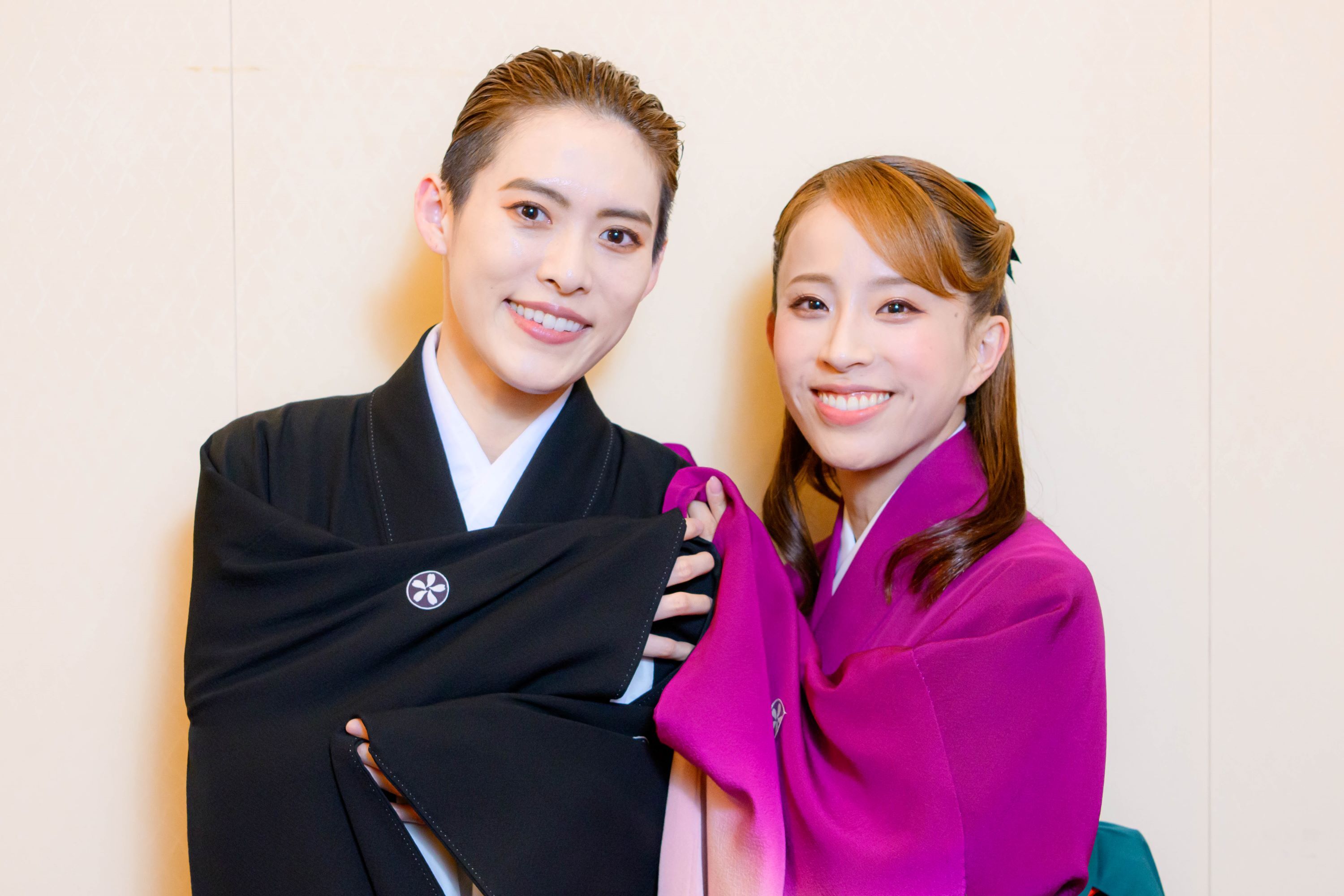 翼和希、千咲えみ
