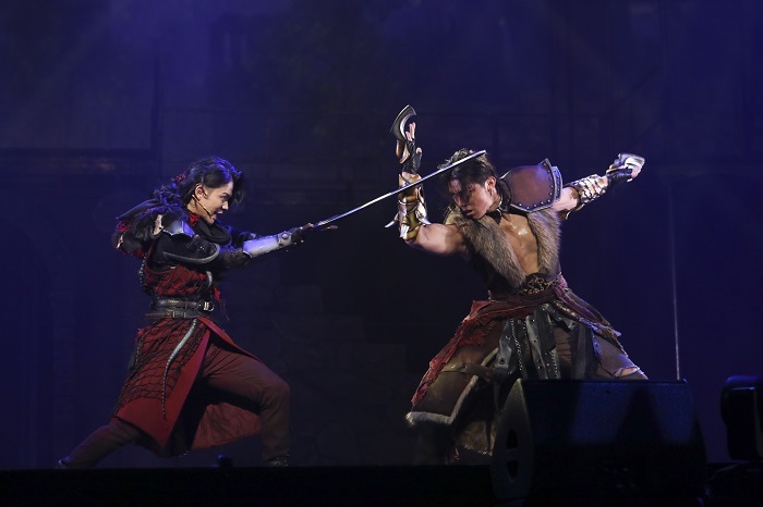 (C)Asobimo, Inc.　(C)YOSHITAKA AMANO (C)LDH JAPAN