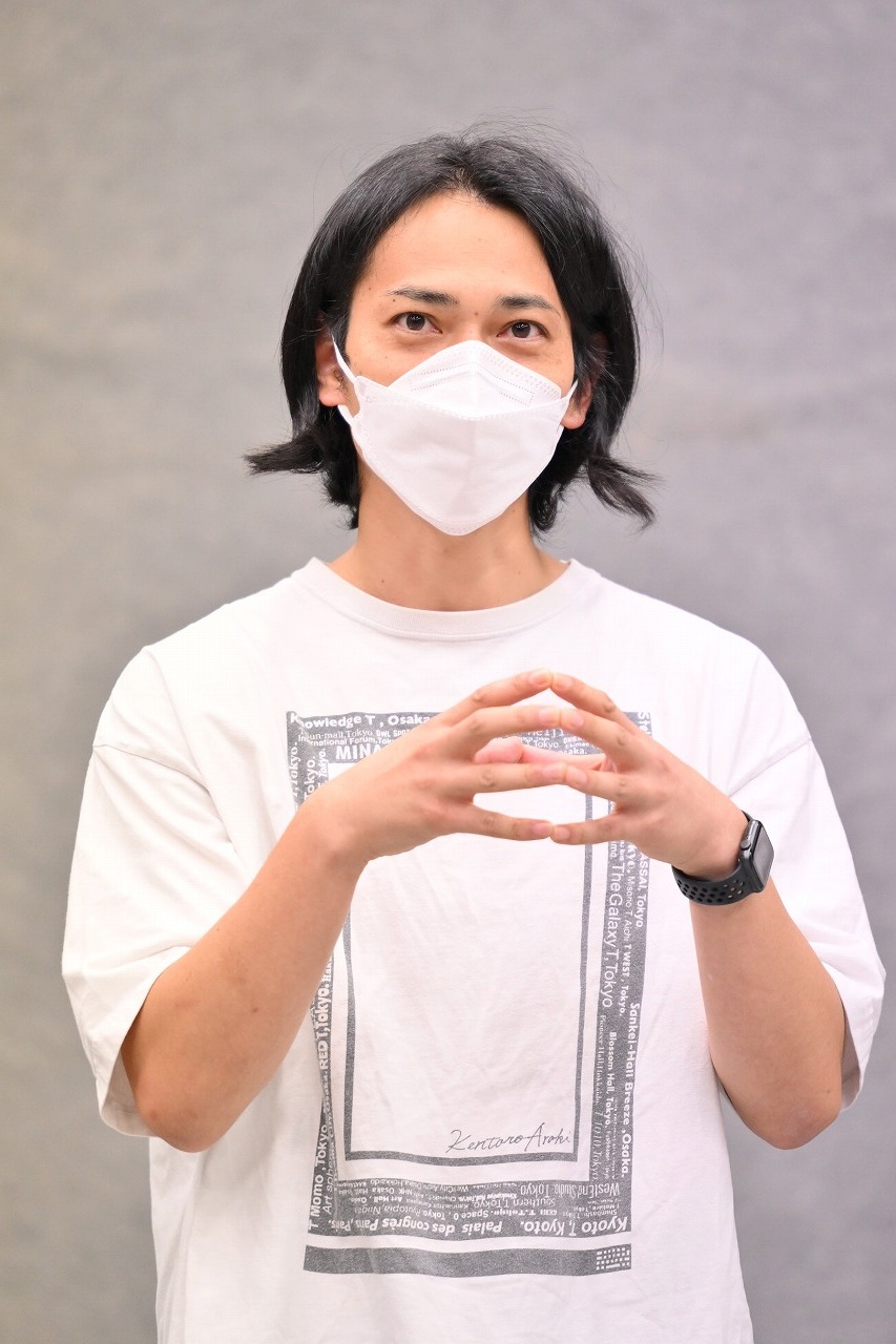 山本英司役/荒木健太朗