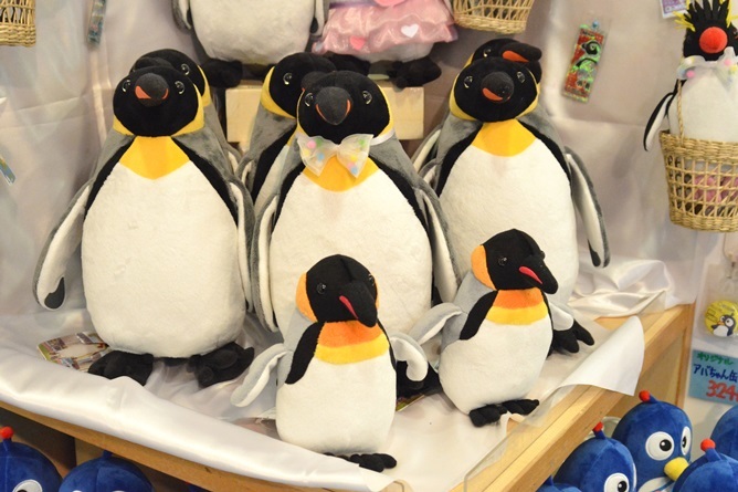 世界一のご長寿ペンギン「ぎん吉」くん　ぬいぐるみ（2500円）