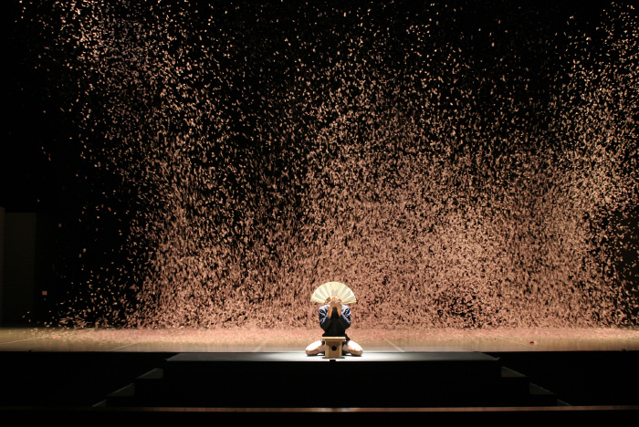 東京バレエ団『M』2005年の公演より　©Kiyonori Hasegawa