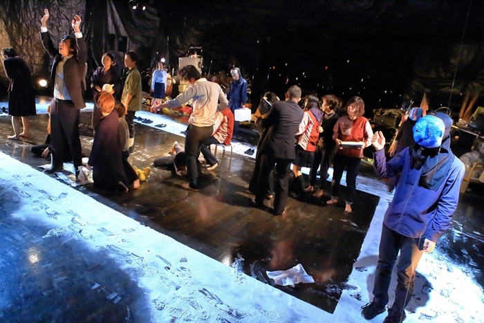 演劇計画II-戯曲創作-『新・内山』（2015年）。［京都芸術センター］の劇作家育成企画として上演された。